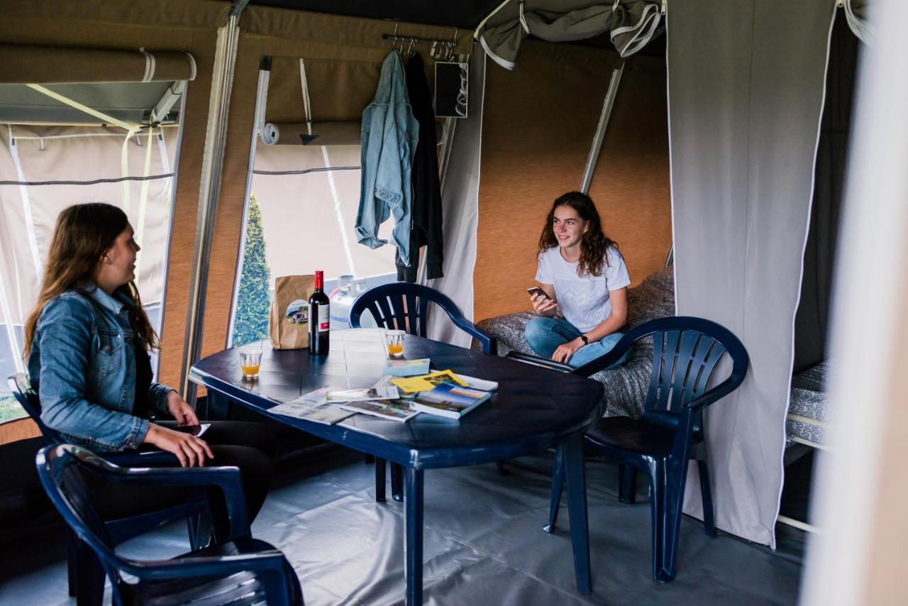 Europe Tents Camping Domaine Des Messires Herpelmont Экстерьер фото